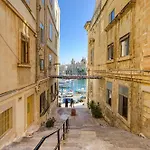 Lovely Traditional 4br Townhouse In Charming By 360 Estates * Senglea
