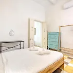 Lovely Traditional 4br Townhouse In Charming By 360 Estates Διαμέρισμα *