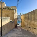 Lovely Traditional 4br Townhouse In Charming By 360 Estates Διαμέρισμα