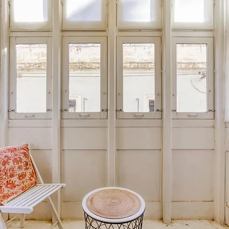 Lovely Traditional 4br Townhouse In Charming By 360 Estates Appartement *