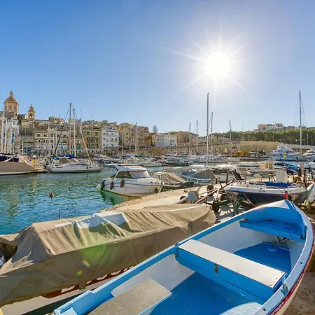 Διαμέρισμα Lovely Traditional 4br Townhouse In Charming By 360 Estates Senglea