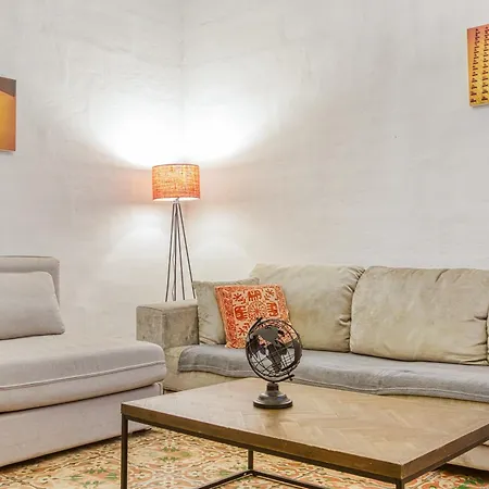 Appartement Lovely Traditional 4br Townhouse In Charming By 360 Estates Isla