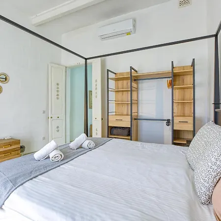 Appartement Lovely Traditional 4br Townhouse In Charming By 360 Estates *