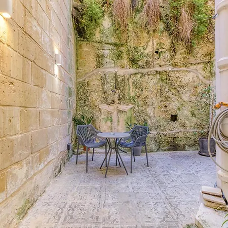 Appartement Lovely Traditional 4br Townhouse In Charming By 360 Estates *