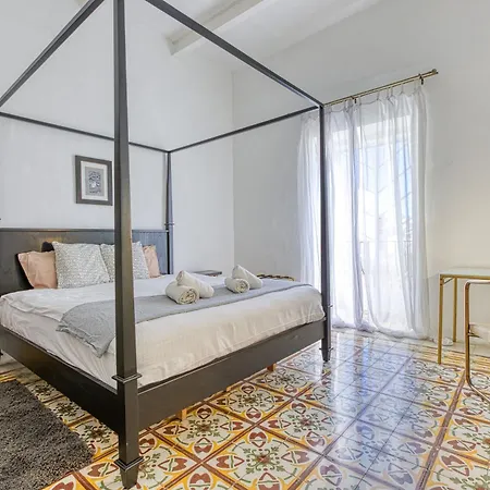 Appartement Lovely Traditional 4br Townhouse In Charming By 360 Estates