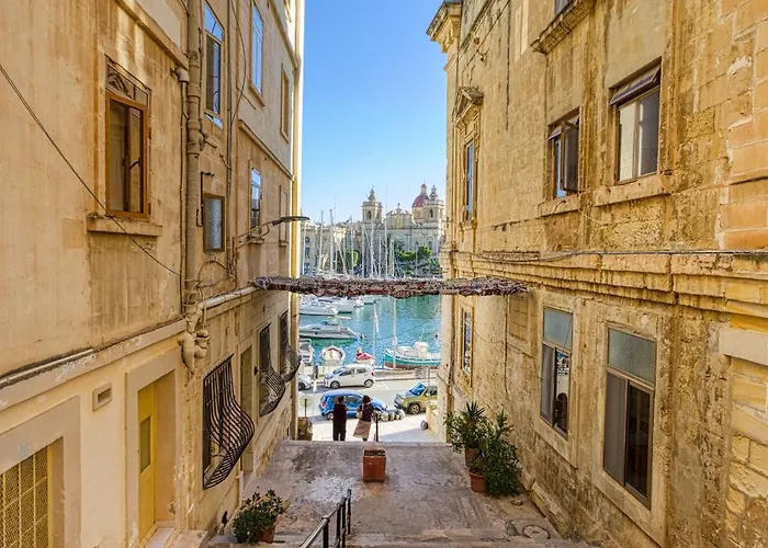 Lovely Traditional 4br Townhouse In Charming By 360 Estates * Senglea