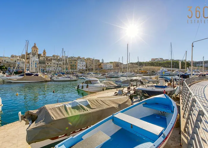 Apartment Lovely Traditional 4br Townhouse In Charming By 360 Estates Senglea