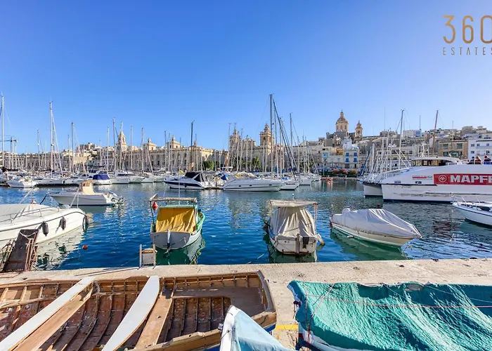 Apartment Lovely Traditional 4br Townhouse In Charming By 360 Estates Senglea